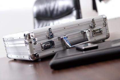 Aluminium briefcase AGENT