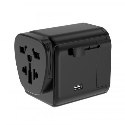 Voyager 4 USB A & USB C travel adapter